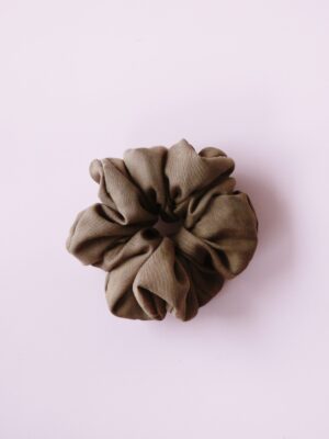 Scrunchie z tencelu khaki