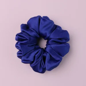scrunchie z satyny niebieski