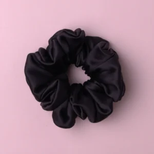 scrunchie z satyny ciemny fiolet