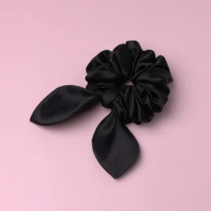 Scrunchie satynowa z uszkami czarna